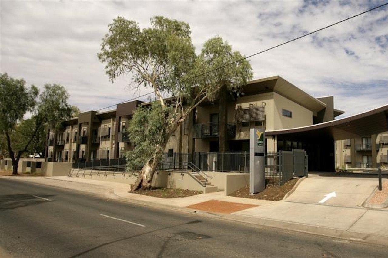 Quest Alice Springs Aparthotel Exterior photo